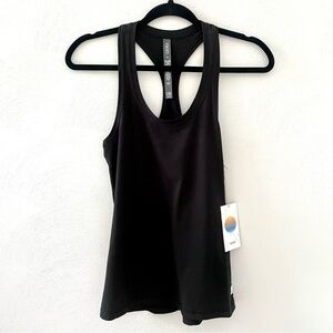 NWT Vuori Black Lux Performance Tank